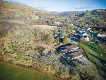 the sleeping giant pen y cae inn
