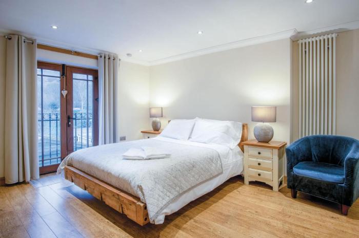 the sleeping giant pen y cae inn