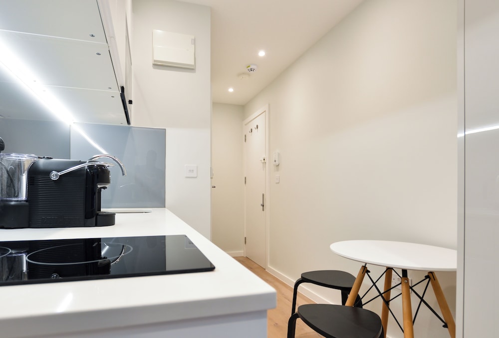 regents serviced apartments by concept apartments