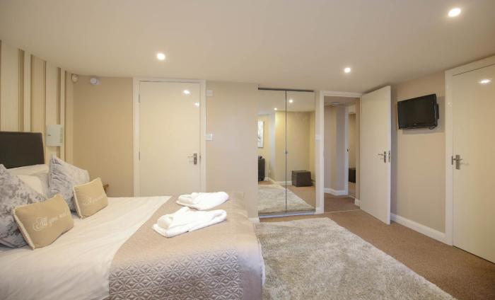 the beach house luxury apartments