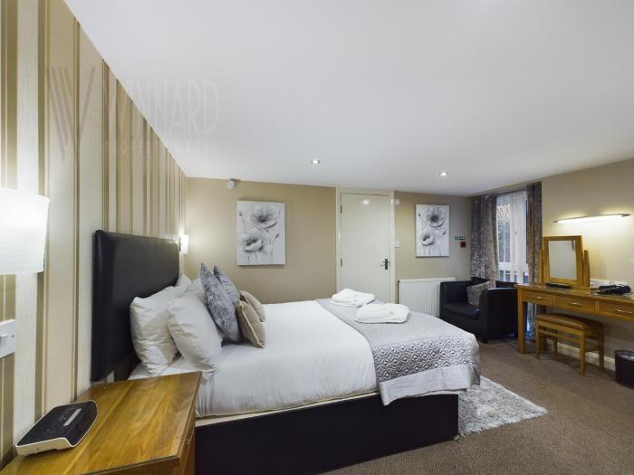 the beach house luxury apartments