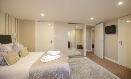 the beach house luxury apartments