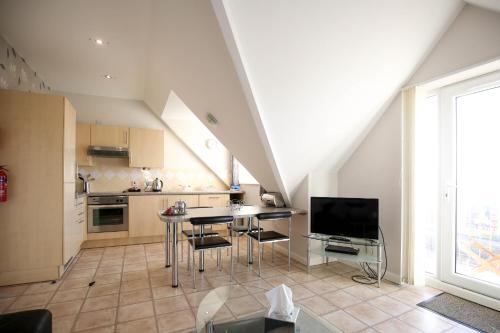 the beach house luxury apartments