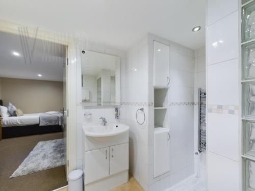 the beach house luxury apartments