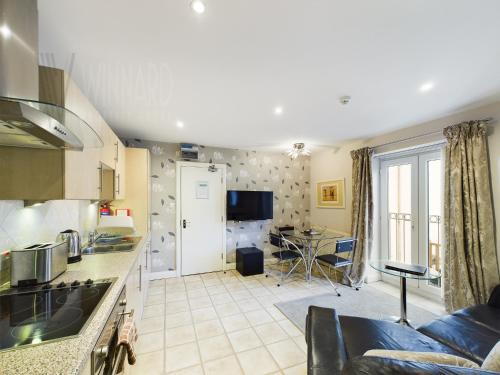 the beach house luxury apartments