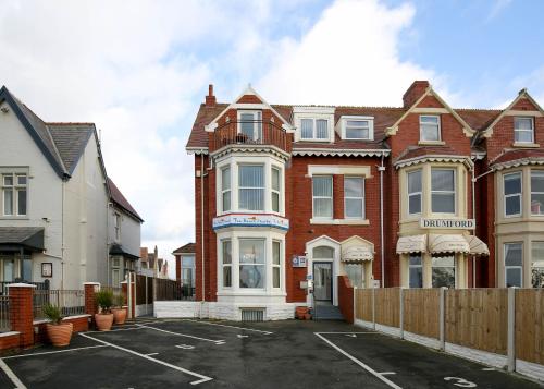 the beach house luxury apartments