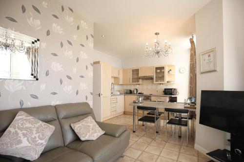 the beach house luxury apartments