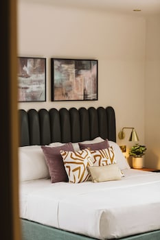 Thehillbrooksherborne,,3 star