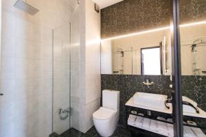 doors hotel