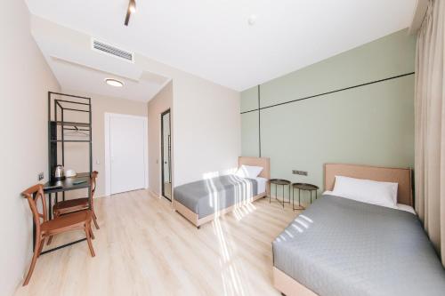 doors hotel