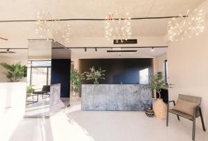 doors hotel