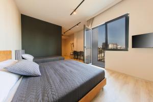 doors hotel