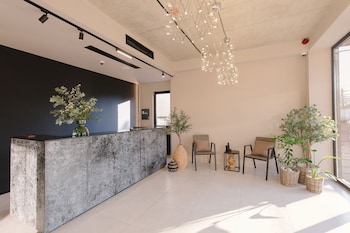 doors hotel