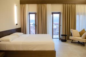 leone suites