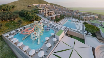 elios hill sun kissed happiness