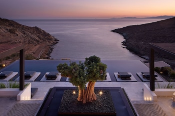 odera tinos autograph collection