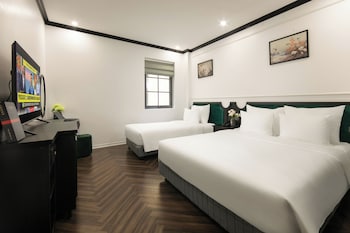 elegant boutique hotel ha long