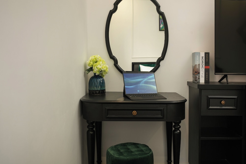 elegant boutique hotel ha long