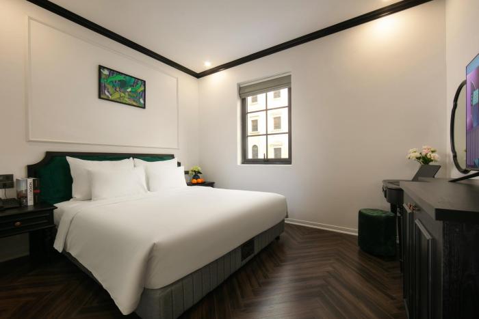 elegant boutique hotel ha long