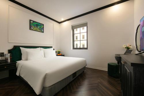 elegant boutique hotel ha long