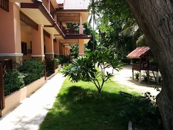 paradise bungalows