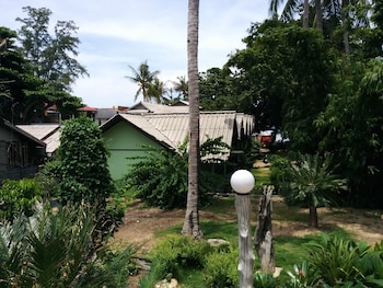paradise bungalows