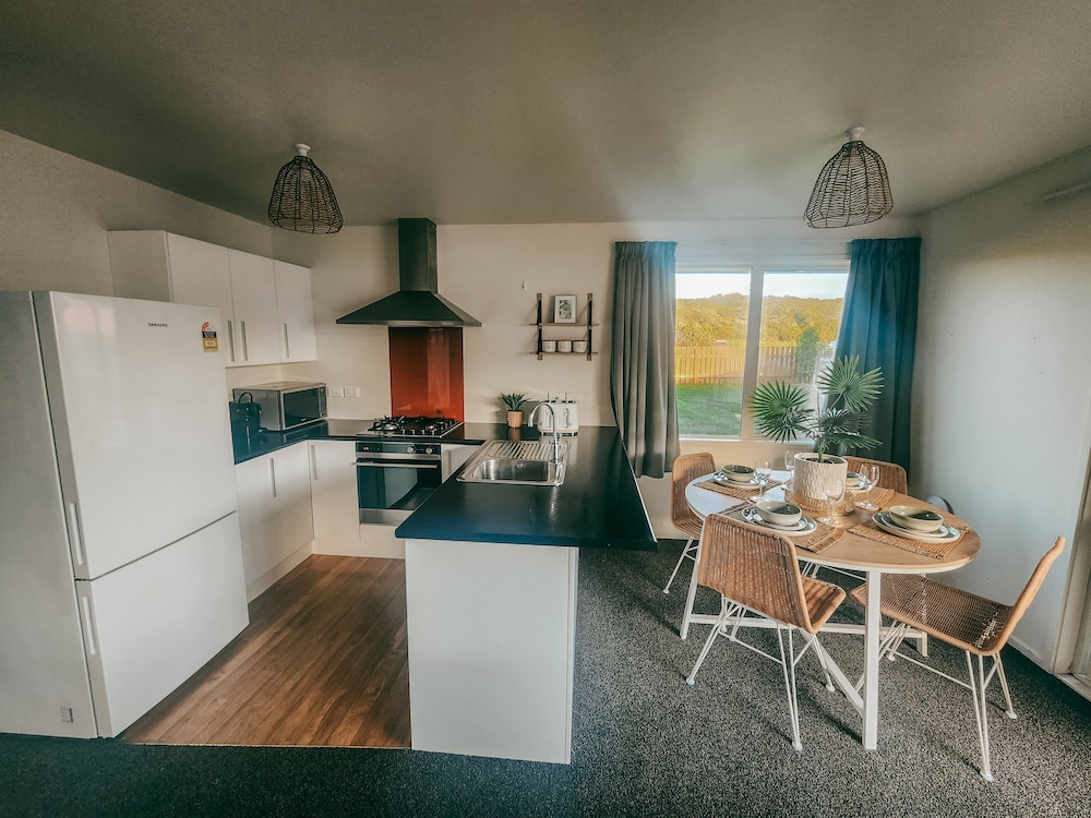 lake mahinapua hotel