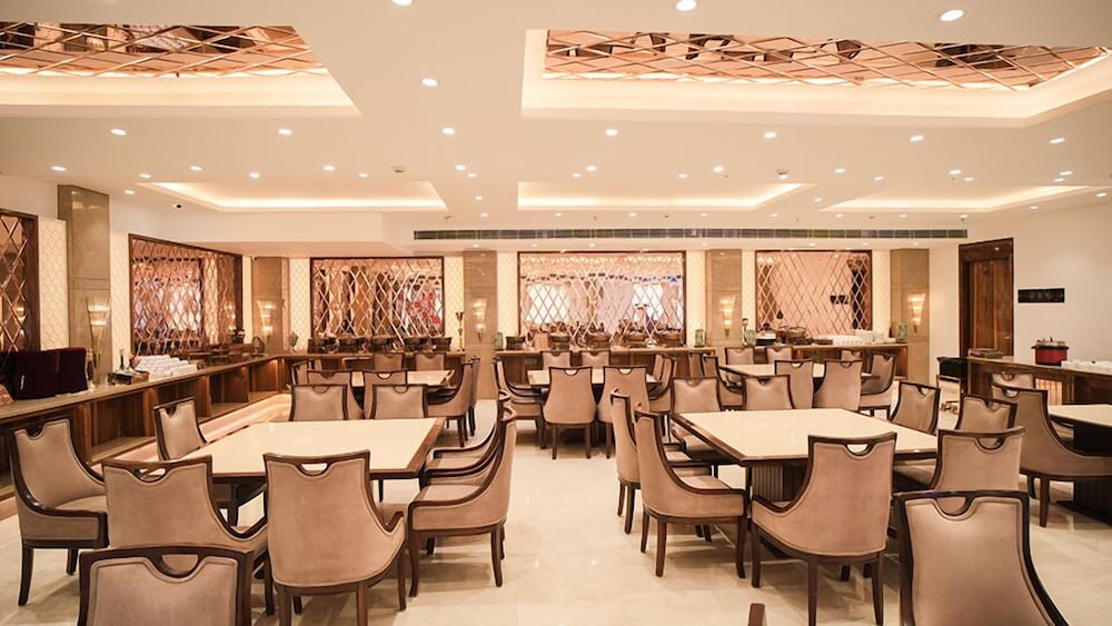 sukhsaroj hotel and resorts