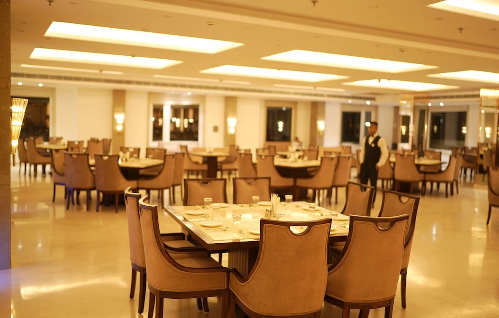 sukhsaroj hotel and resorts