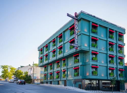 elysian airport hotel