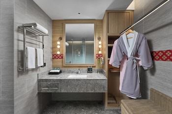 hotel indigo lugu lake an ihg hotel