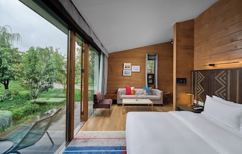 hotel indigo lugu lake an ihg hotel