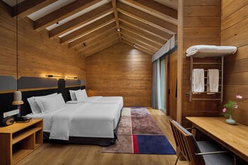 hotel indigo lugu lake an ihg hotel