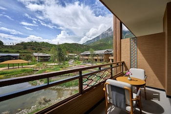 hotel indigo lugu lake an ihg hotel