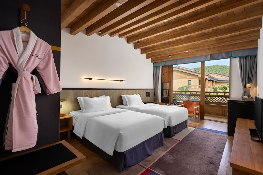 hotel indigo lugu lake an ihg hotel