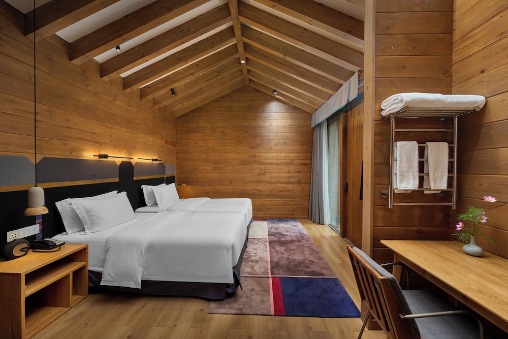 hotel indigo lugu lake an ihg hotel