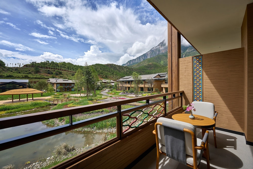 hotel indigo lugu lake an ihg hotel