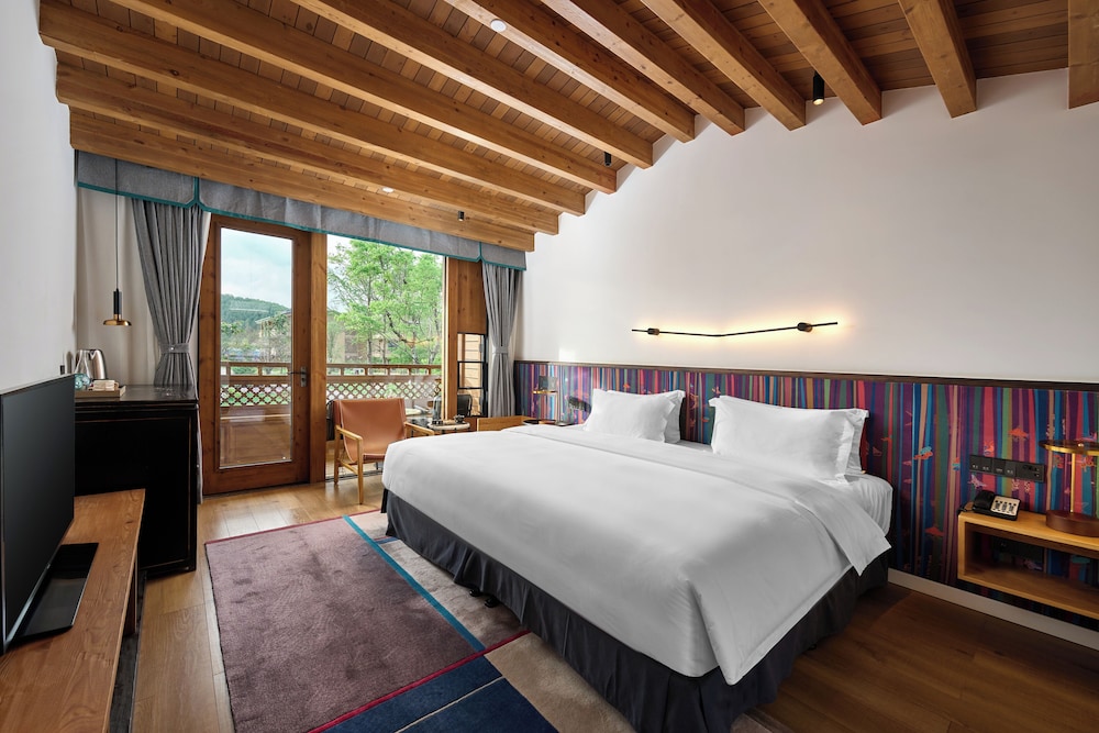 hotel indigo lugu lake an ihg hotel