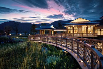 hotel indigo lugu lake an ihg hotel