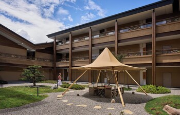 hotel indigo lugu lake an ihg hotel