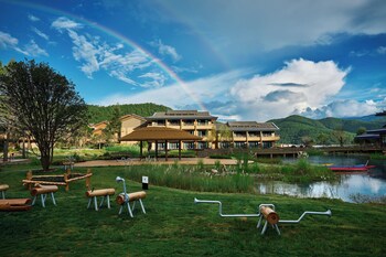 hotel indigo lugu lake an ihg hotel