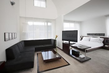 richmond suites hotel