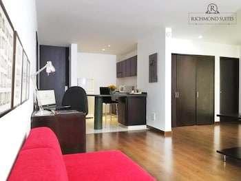 richmond suites hotel