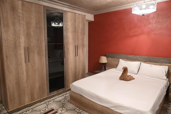 eileen hotel