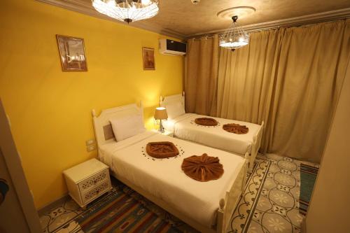 eileen hotel