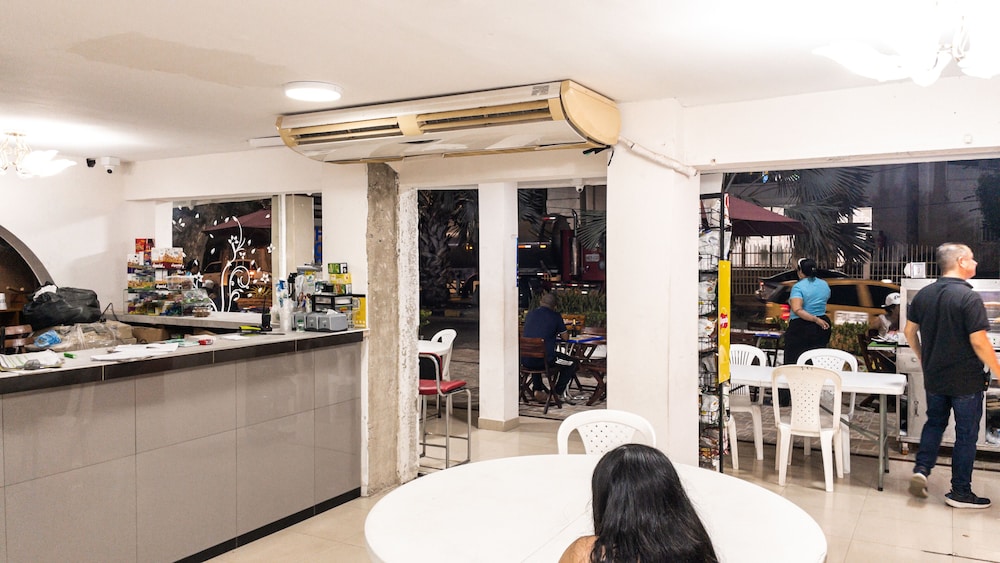 hotel and restaurante oasis