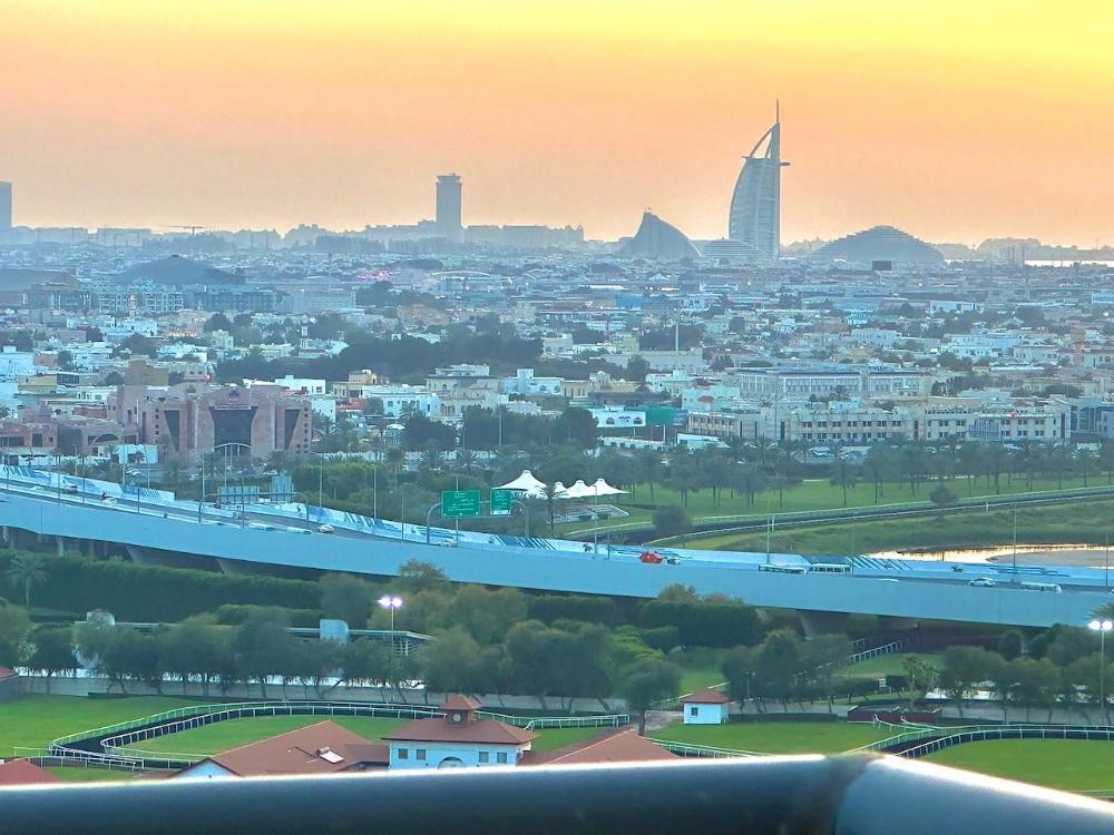 lakeside hostel downtown