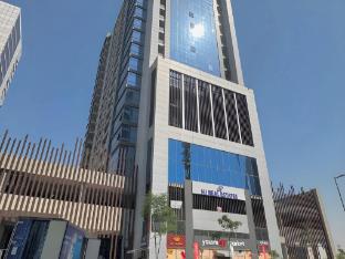 lakeside hostel downtown