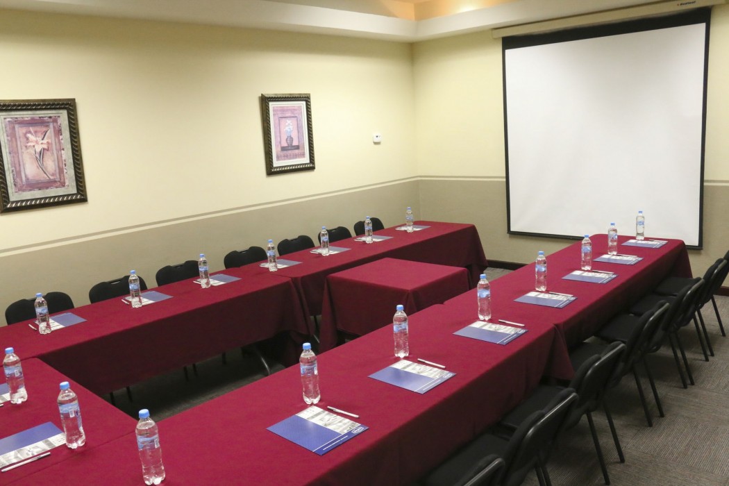 hampton inn by hilton tampico zona dorada