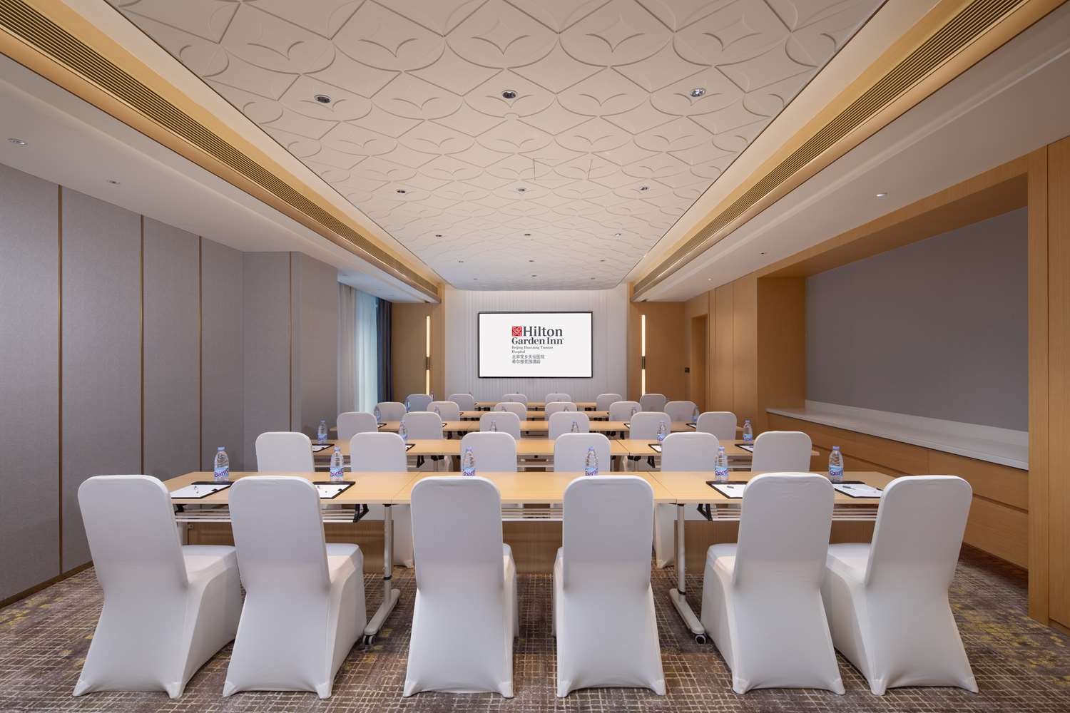 hilton garden inn beijing huaxiang tiantan hospital